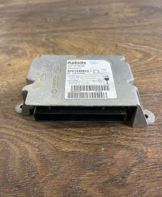 Renault Master III ABS control unit/module 8201448823 611136500 628184800A