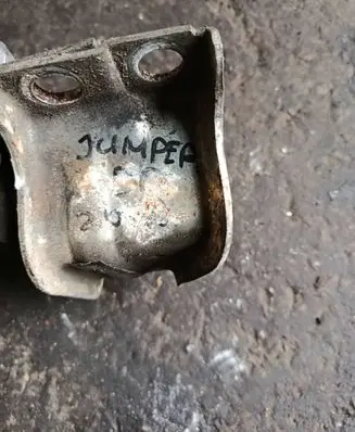 Peugeot Boxer Engine mount bracket 1358086080