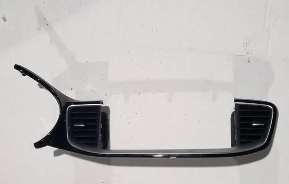 KIA Xceed Dashboard side air vent grill/cover trim 84740-J7AA0