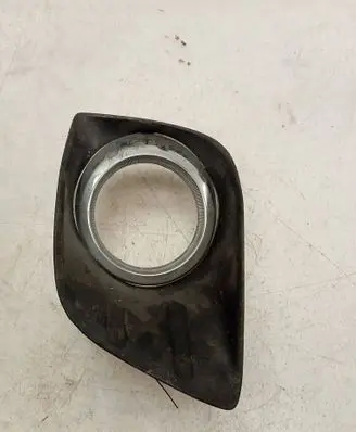 Toyota Land Cruiser (J150) Front fog light trim/grill 5212760070