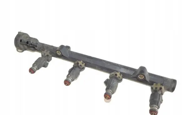 Volkswagen Polo III 6N 6N2 6NF Fuel main line pipe 030133319G