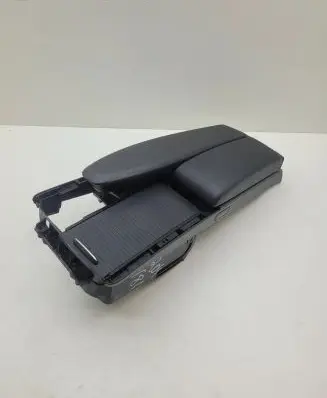 Mercedes-Benz C W204 Armrest A2046801339