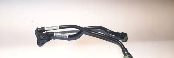Gearbox oil cooler pipe/hose
