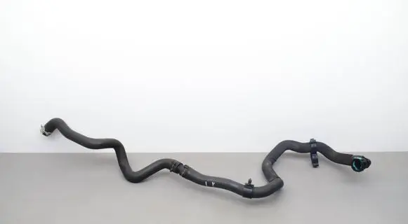 Land Rover Range Rover Sport L494 Engine coolant pipe/hose FPLA8B573CB
