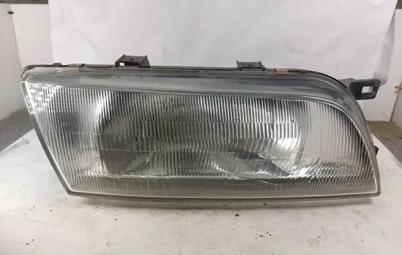 Nissan Almera Headlight/headlamp 1514R