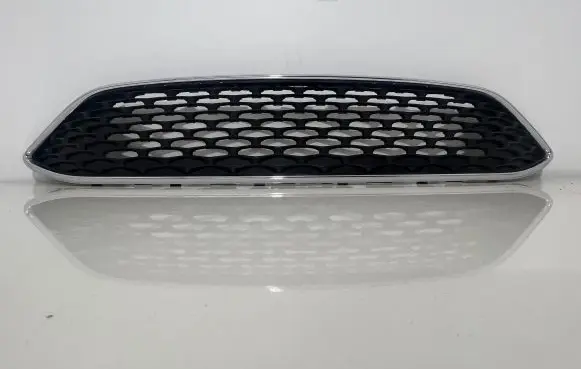 Ford Focus Front grill F1EB8200A