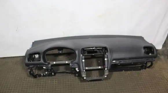 Volkswagen Golf VI Dashboard