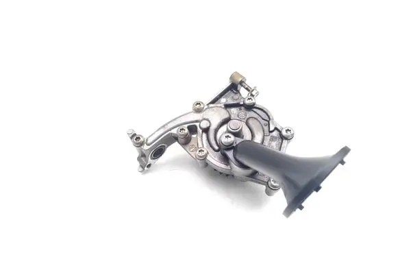 Peugeot 208 I Oil pump 9808231280