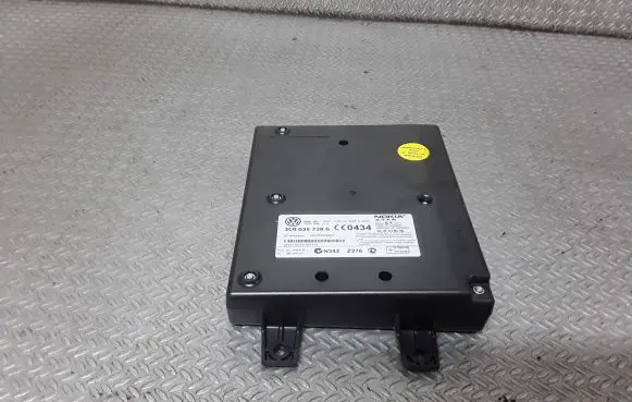 Volkswagen PASSAT B6 Bluetooth control unit module 3C0035729G