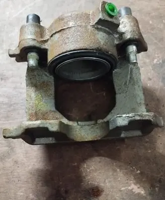 Dodge Durango I Front brake caliper