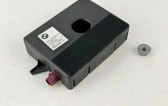 BMW i4 Aerial antenna amplifier 8705921 16092024 21359910
