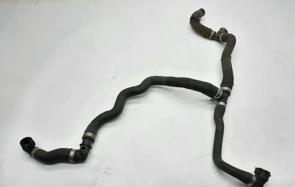 BMW 2 F45 Engine coolant pipe/hose 8616010 9367389