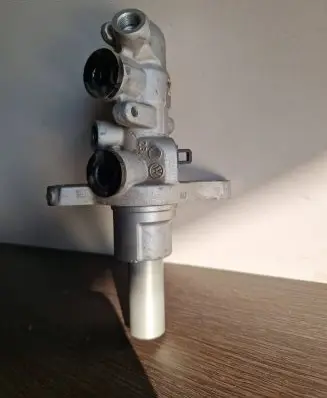 Skoda Octavia Mk3 (5E) Master brake cylinder 0KE0B0