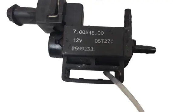 Volvo V70 Turbo solenoid valve 8699233