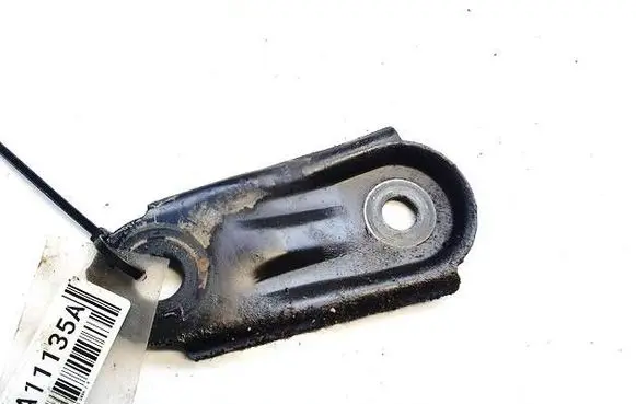 Lexus GS 300 350 430 450H Engine mounting bracket 