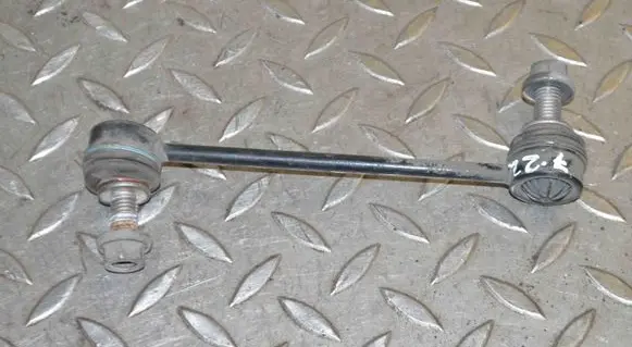 Alfa Romeo Giulia Front anti-roll bar/stabilizer link 