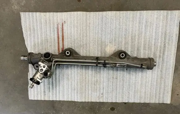 Volkswagen PASSAT B7 Steering rack 561422055F 561422055