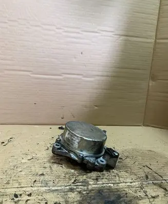 Ford Mondeo MK V Vacuum pump 9674192280