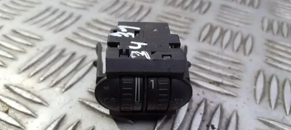 Volkswagen Golf V Headlight level height control switch 1K0941333