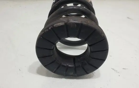 Hyundai Santa Fe Rear coil spring 55335S1030