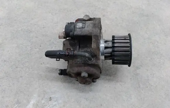 Mazda 5 Fuel injection high pressure pump RF7J13800A