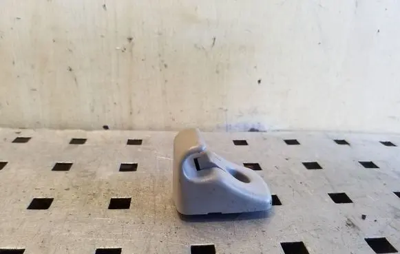 Sun visor clip/hook/bracket