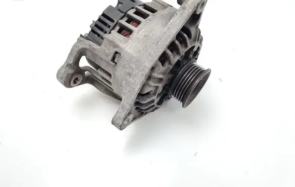 Volkswagen PASSAT B5.5 Generator/alternator 06B903016D