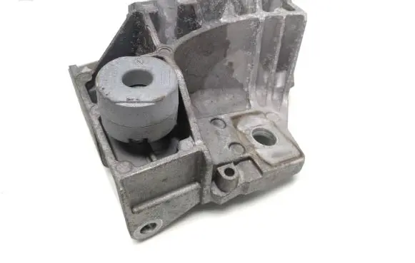 Volvo V60 Engine mounting bracket 6g926p096fc 6g926f030ba