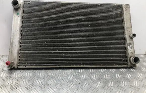BMW 5 E60 E61 Coolant radiator 7795878 E9990003