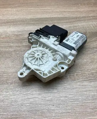 Seat Toledo III (5P) Rear door window regulator motor 1K0959703B