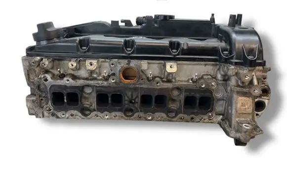 Mercedes-Benz C W204 Engine head 120191509 1201915091401 R651018
