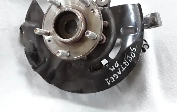 KIA Sportage Front wheel hub 517152Y500