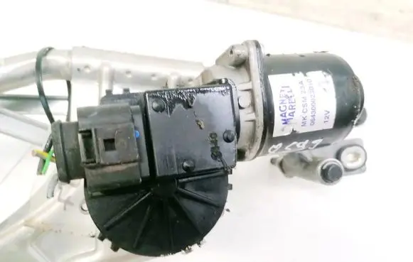 Fiat Punto (188) Wiper motor 064300023010