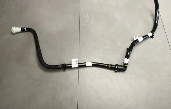 Volkswagen Amarok II Brake vacuum hose/pipe MB3Q9S327AF