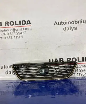 Seat Ibiza IV (6J,6P) Front bumper upper radiator grill 6J0853654C