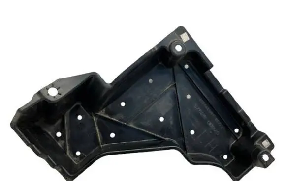 Rear underbody cover/under tray