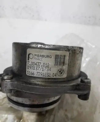 BMW X5 E70 Vacuum pump 7791232 700437012