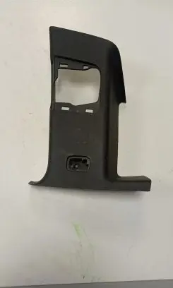 Chevrolet Camaro (B) pillar trim (top) 84016272