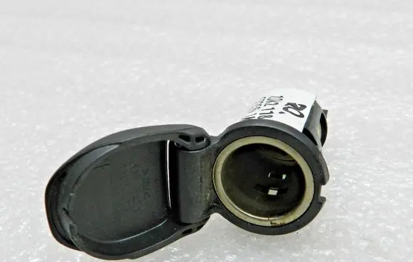 Nissan Qashqai 12 V Socket (front) 253313SH0A