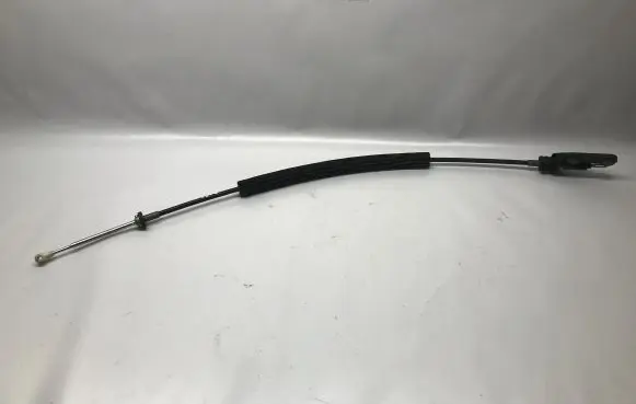 Volkswagen Jetta VII Gear shift cable linkage 5QM713323