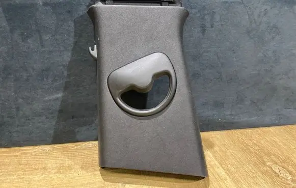 (B) pillar trim (top)