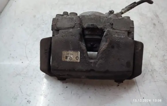 Audi A5 Sportback 8TA Front brake caliper