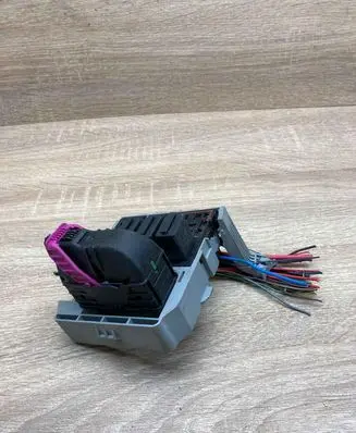 Opel Meriva A Fuse module 93363150