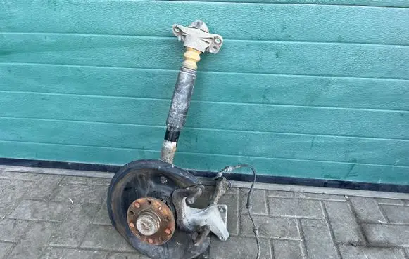 Volkswagen Eos Rear wheel hub