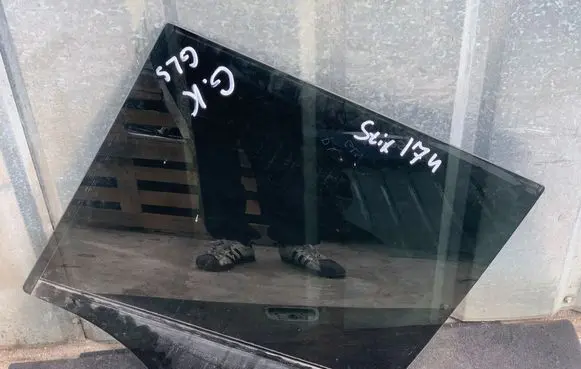 Mercedes-Benz GLS X166 Rear door window glass 