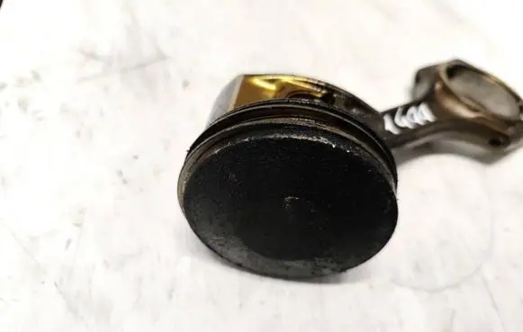 Audi A4 S4 B6 8E 8H Piston with connecting rod 077k