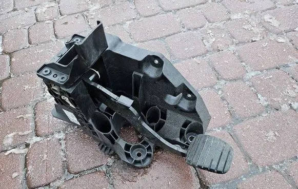 Fiat Talento Brake pedal 465016415R 93459474