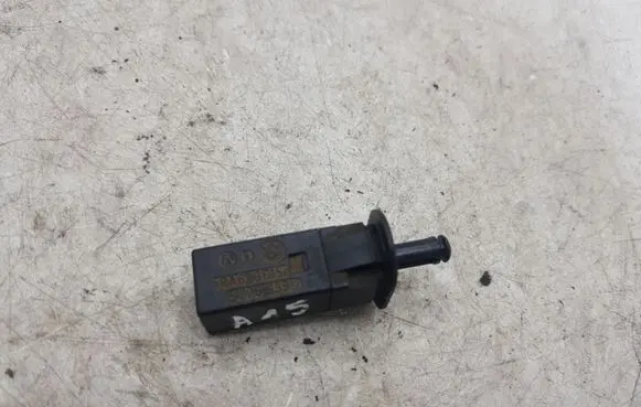 Toyota Avensis Verso Bonnet alarm switch sensor 82289392