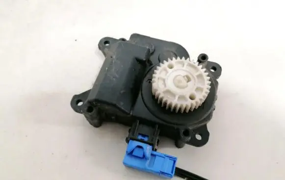 Toyota Urban Cruiser (XP110) Air flap motor/actuator 0638000181 063800-0181