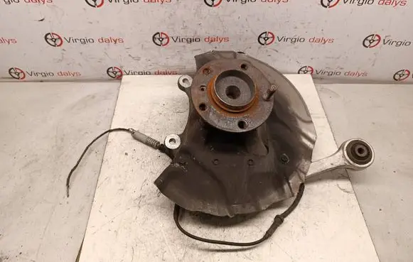 BMW 7 E65 E66 Front wheel hub
